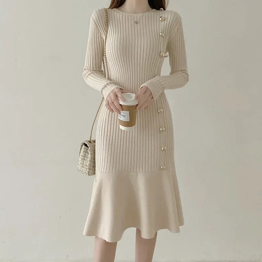 Slimming Knit Dress for Women - Elegant Knee-Length Sweater Dress for AutumnWinter 2023