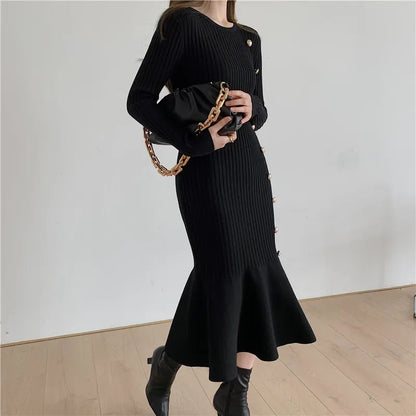 Slimming Knit Dress for Women - Elegant Knee-Length Sweater Dress for AutumnWinter 2023